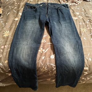 Never worn polo jeans. Come from a non smoking home.